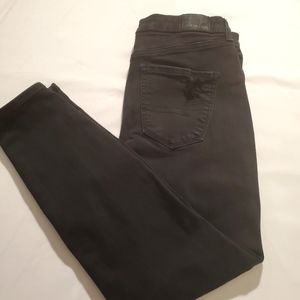 American Eaglenext level Stretch Black  Distressed ripped Jeans size 8 short